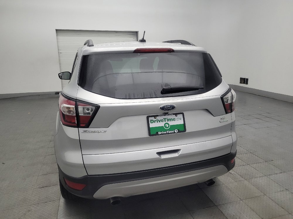 Used 2018 Ford Escape SE FWD image 6