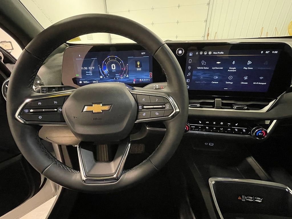 Used 2026 Chevrolet Equinox LT w/ Convenience Package II image 38