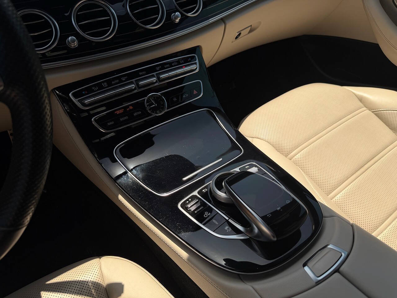 Used 2018 Mercedes-Benz E 43 AMG 4MATIC Sedan image 25
