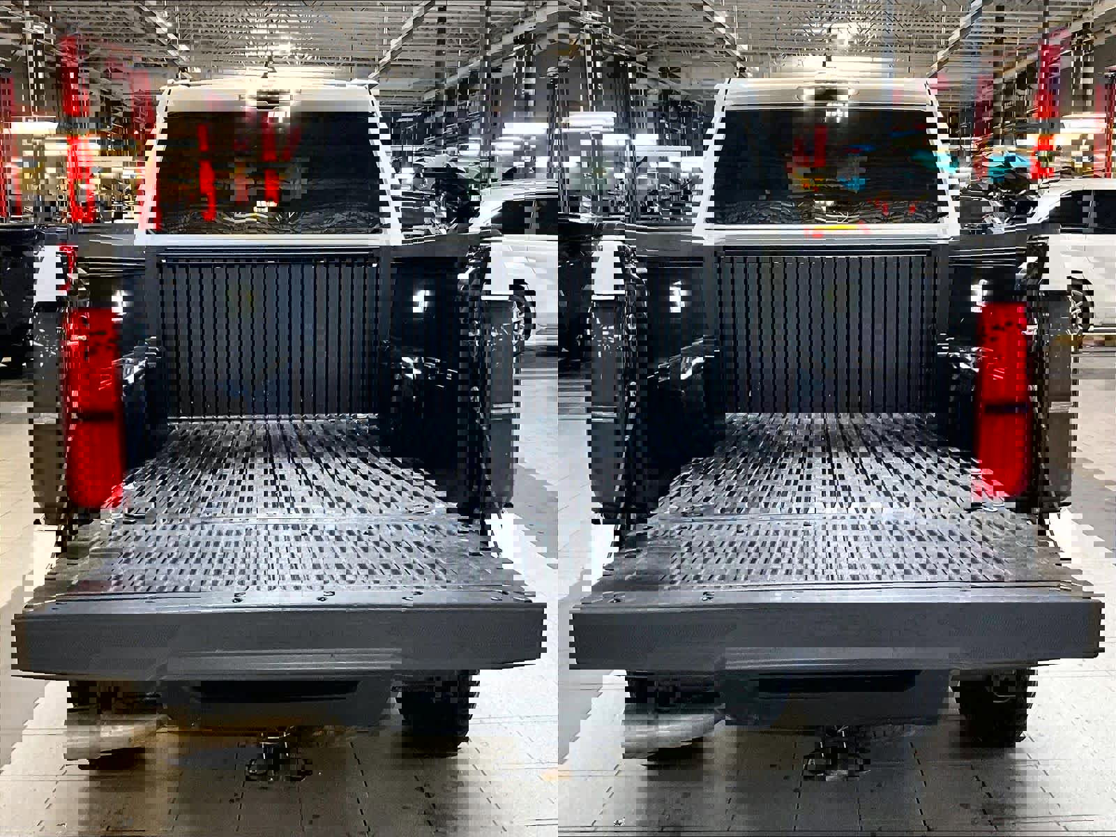 Used 2025 Toyota Tacoma TRD Off-Road image 31