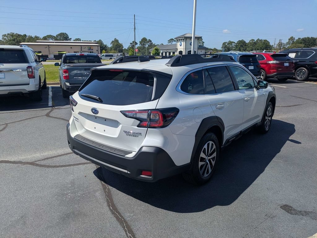 Certified 2025 Subaru Outback Premium AWD/4WD image 5