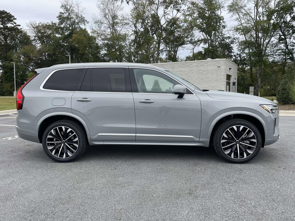 New 2026 Volvo XC90 B6 Plus w/ Protection Package Premier image 30