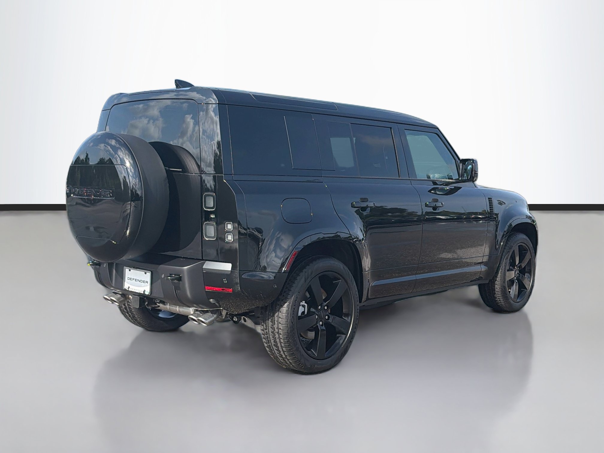 New 2026 Land Rover Defender 110 X-Dynamic SE AWD/4WD image 5
