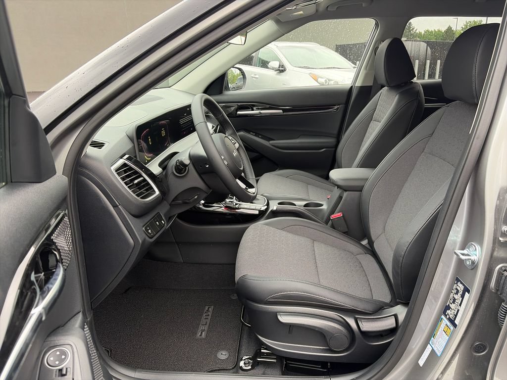 New 2026 Kia Seltos S AWD/4WD image 14