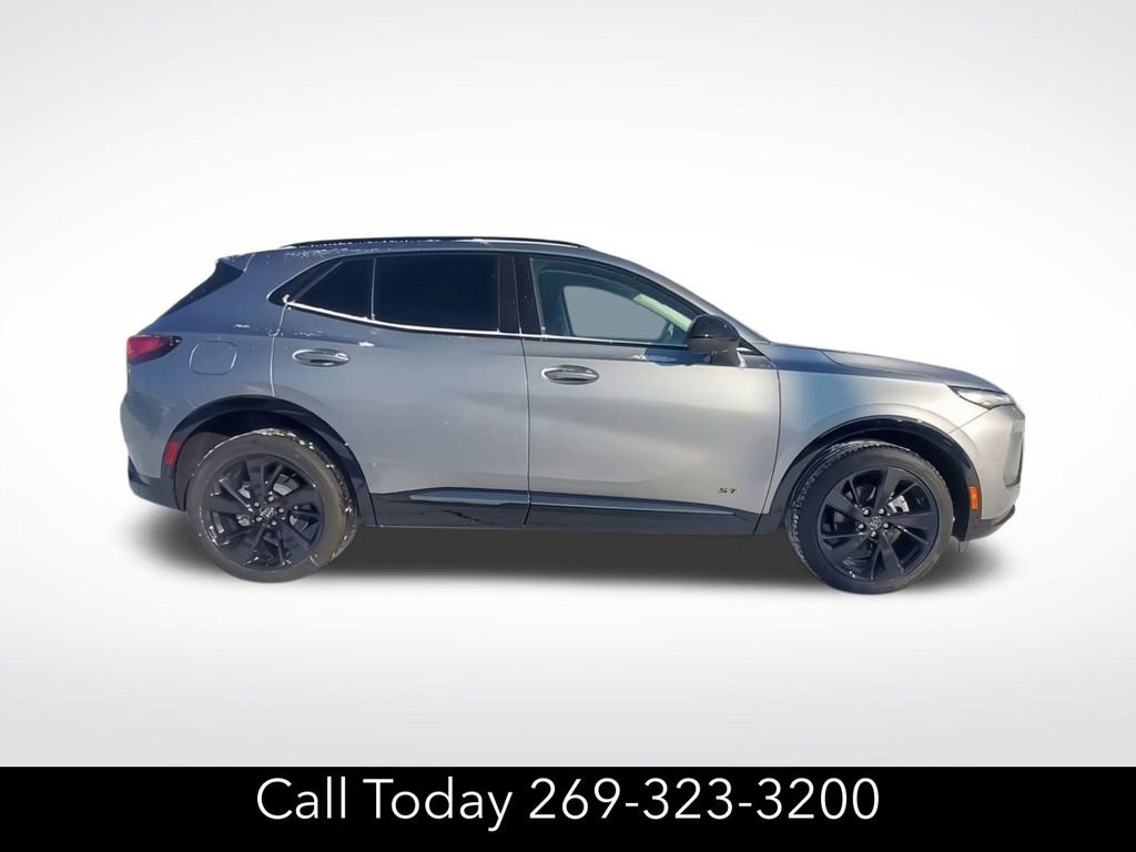 New 2025 Buick Envision Sport Touring image 9