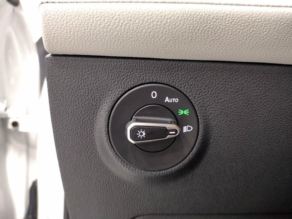 Certified 2025 Volkswagen Taos S AWD/4WD image 23