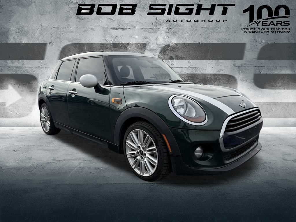 Used 2017 MINI Cooper 4-Door Hardtop image 14