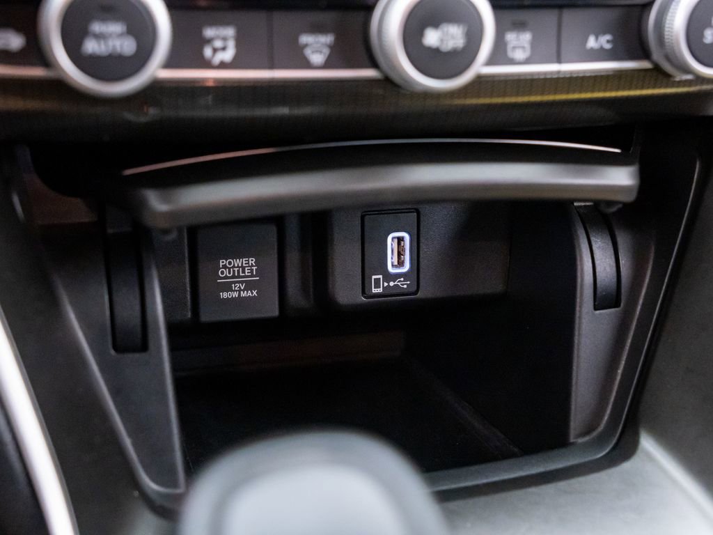 Certified 2018 Honda Accord Sport image 25