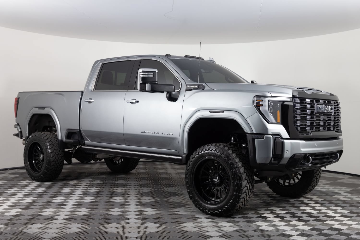 Used 2025 GMC Sierra 3500 Denali Ultimate AWD/4WD image 10