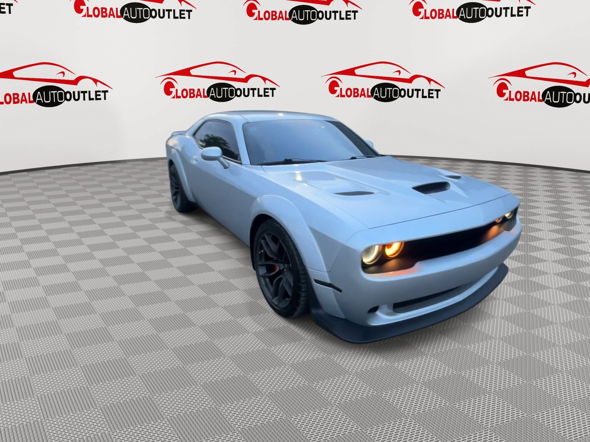 Used 2019 Dodge Challenger R/T Scat Pack RWD image 2