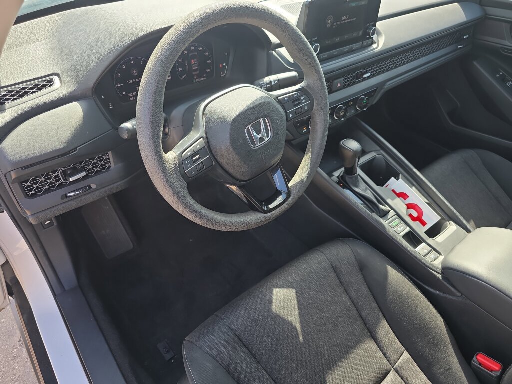 Used 2023 Honda Accord EX image 6