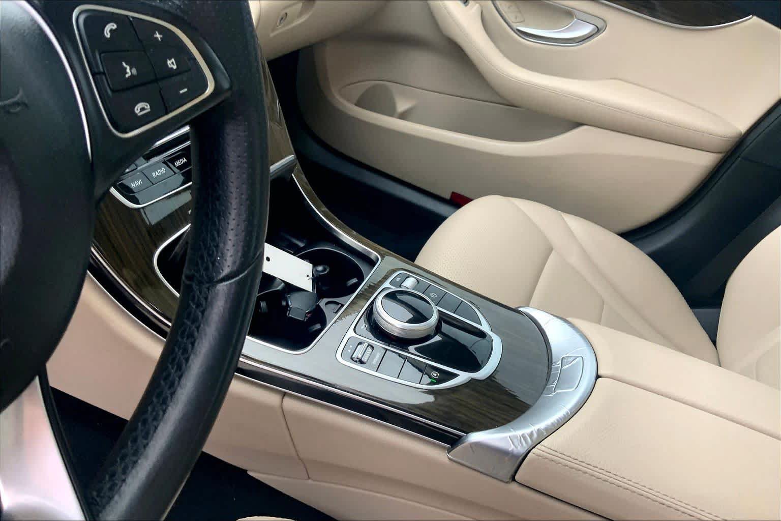 Used 2018 Mercedes-Benz C 300 Sedan image 30