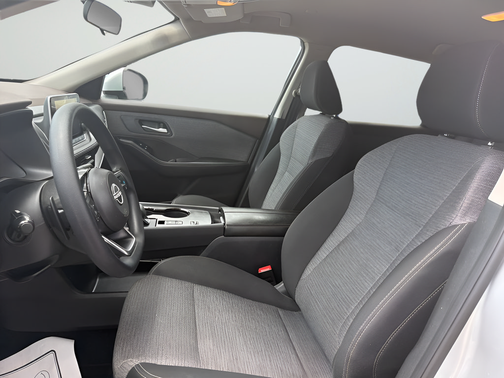 Used 2023 Nissan Rogue SV FWD image 18