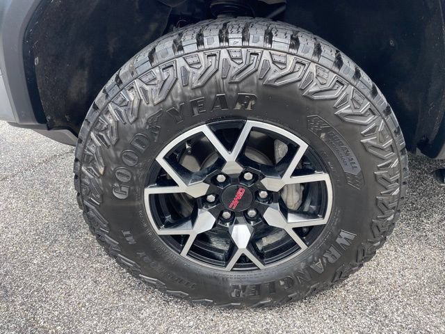Used 2026 GMC Canyon AT4X w/ Off-Road Front Bumper Package AWD/4WD image 43
