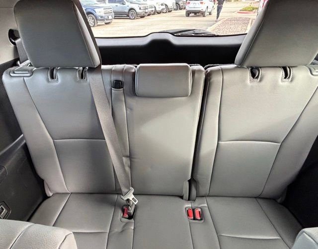 Used 2022 Toyota Highlander XLE image 18