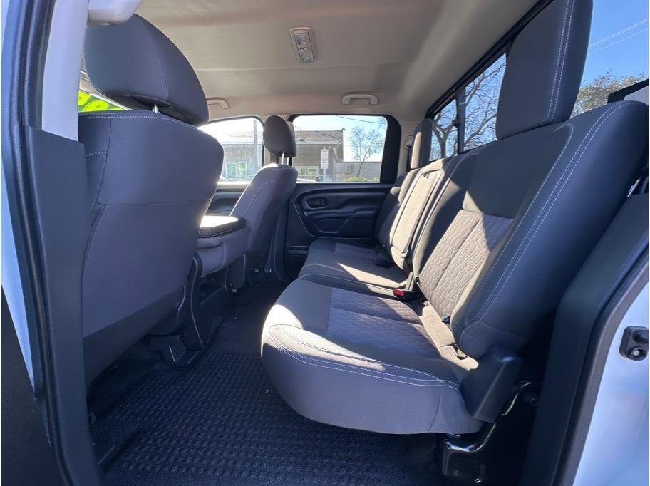 Used 2022 Nissan Titan S w/ S Utility Package image 13
