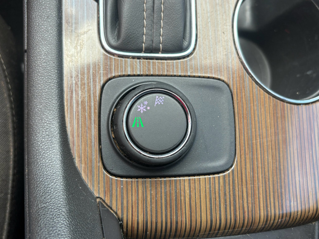 Used 2018 GMC Acadia SLE FWD image 22