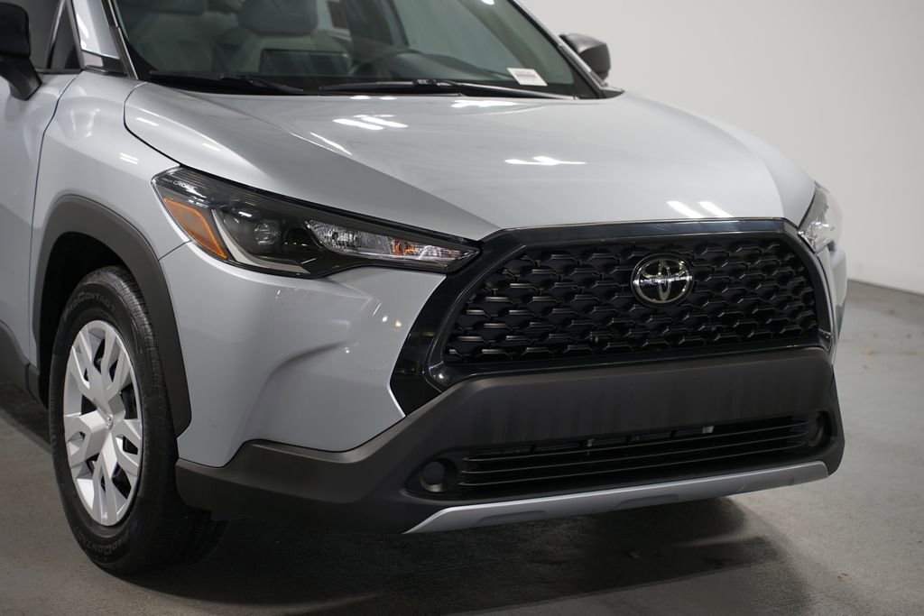 Certified 2024 Toyota Corolla Cross L image 4