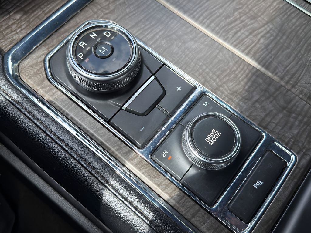 Used 2018 Ford Expedition Max Limited AWD/4WD image 18