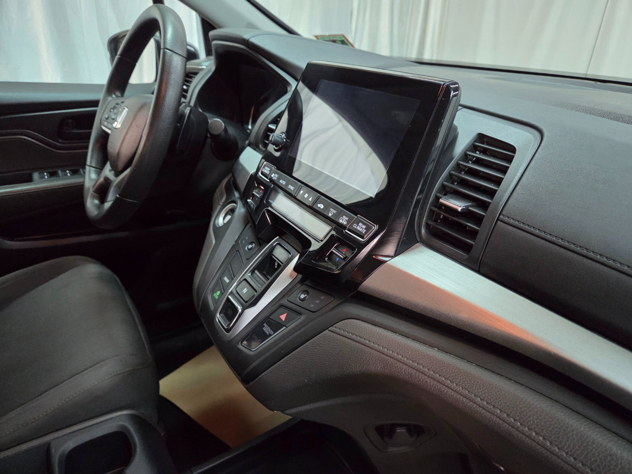 Used 2018 Honda Odyssey EX image 23