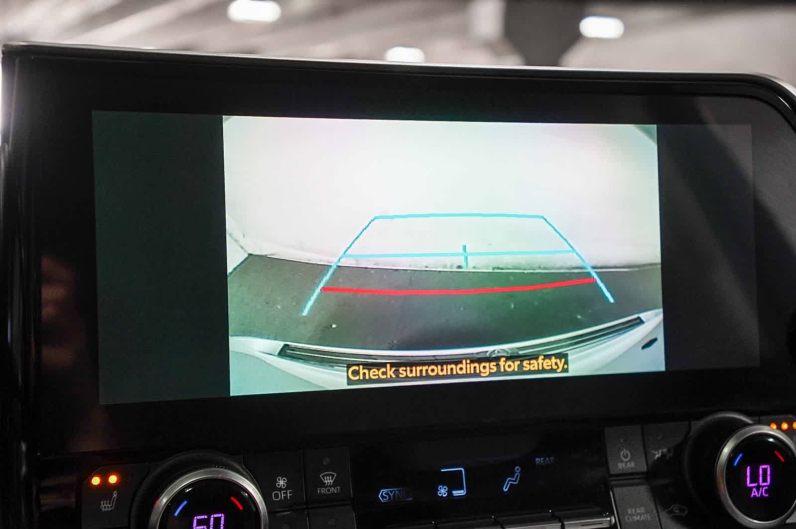 Used 2023 Toyota Highlander Bronze Edition FWD image 21