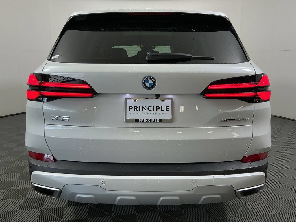 Certified 2025 BMW X5 xDrive50e w/ Executive Package AWD/4WD image 9