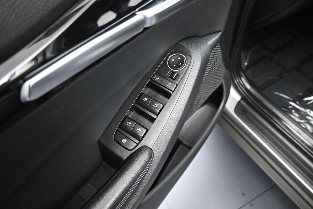 Used 2024 Kia Seltos S FWD image 14