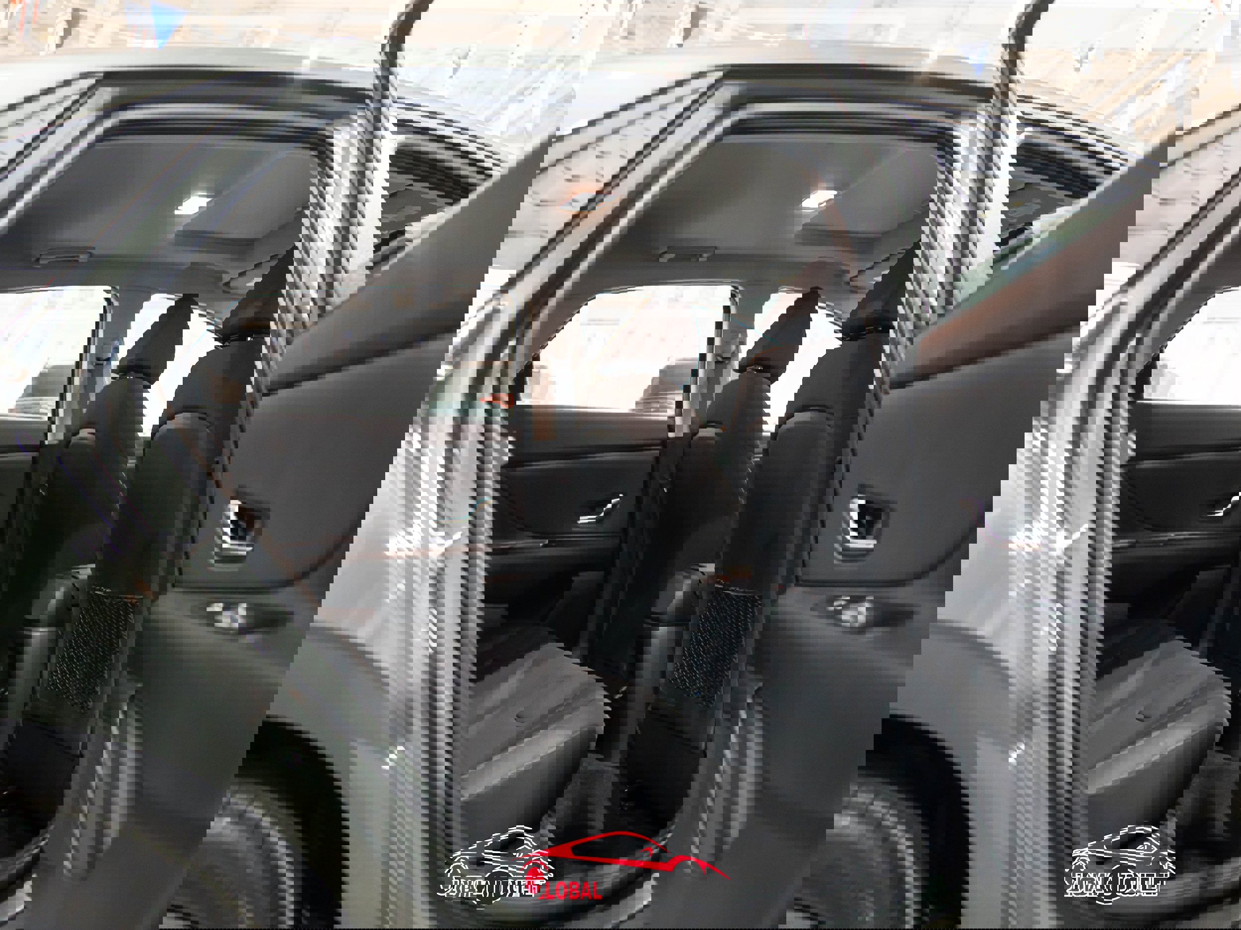 Used 2025 Hyundai Elantra SEL image 19