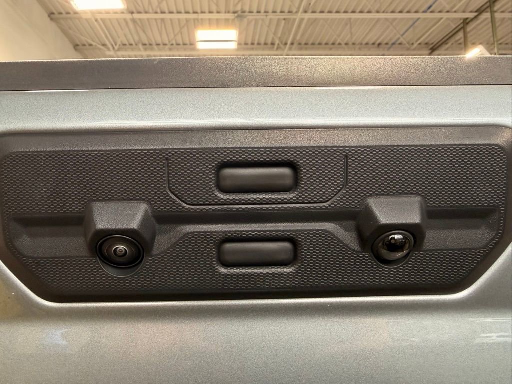 Used 2025 GMC Sierra 1500 AT4 w/ AT4 Premium Package image 7