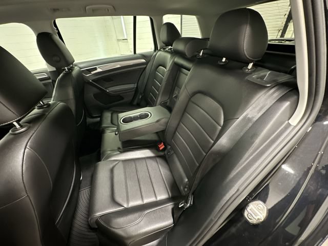 Used 2018 Volkswagen Golf Alltrack SEL AWD/4WD image 15
