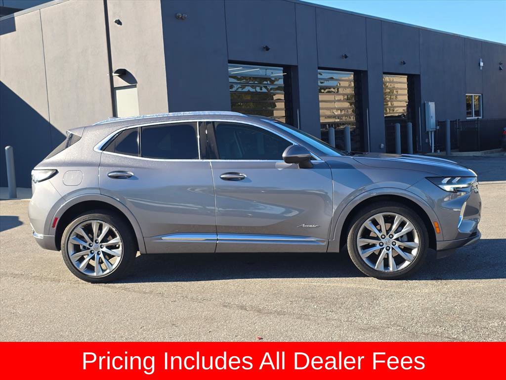 Used 2022 Buick Envision Avenir w/ Premium Seat Package FWD image 2