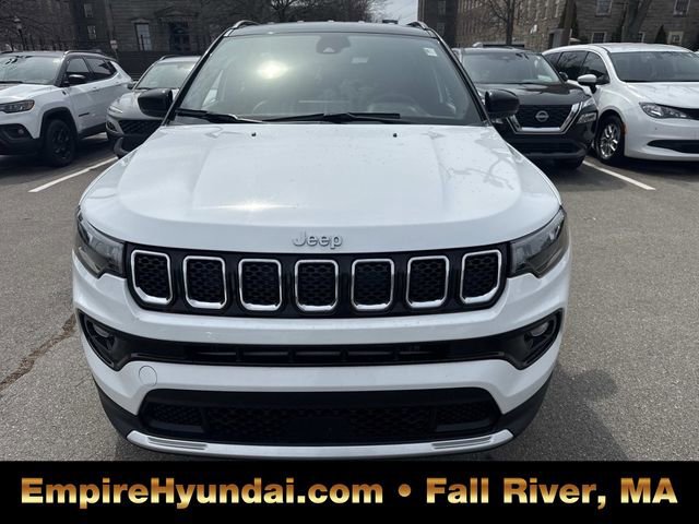 Used 2024 Jeep Compass Limited image 10