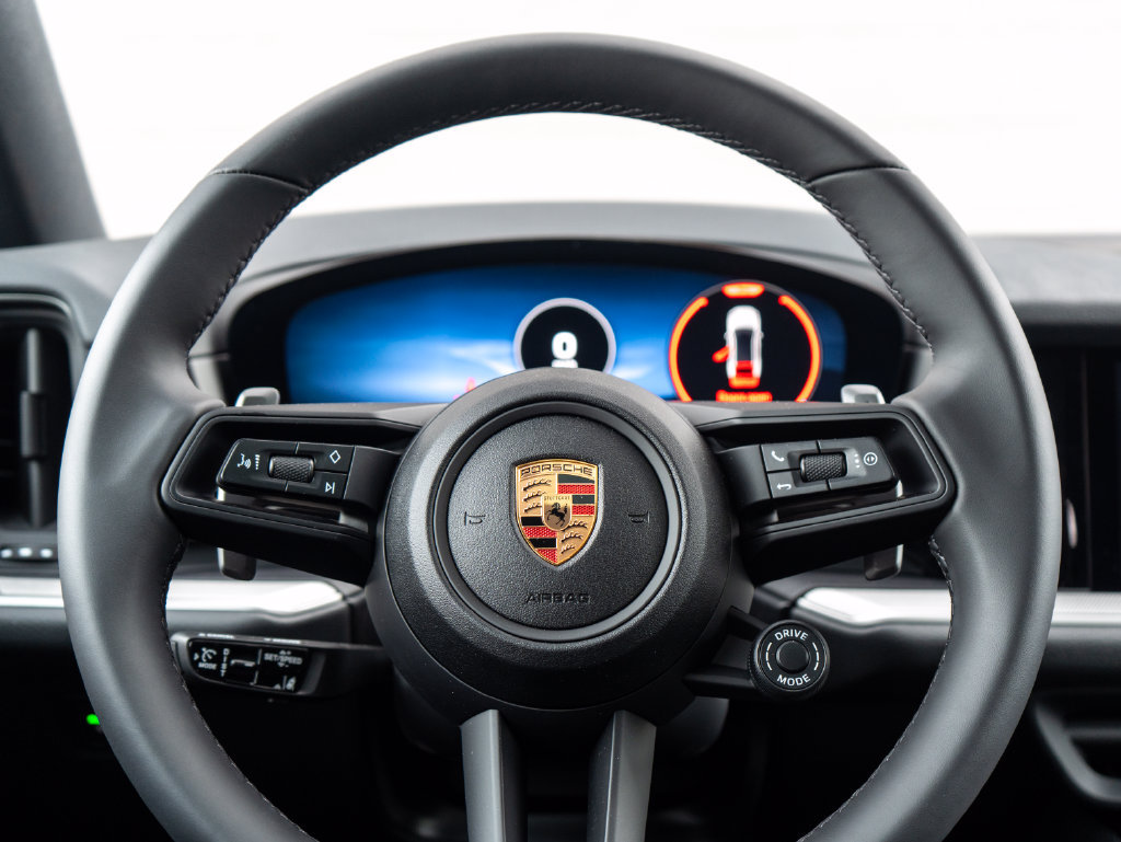 New 2026 Porsche Cayenne Coupe AWD/4WD image 21