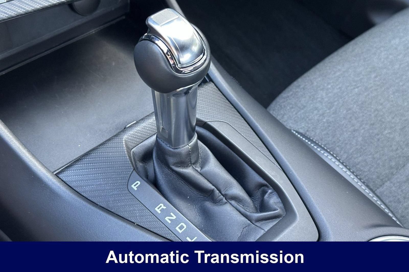 Used 2025 Ford Mustang Coupe RWD image 25