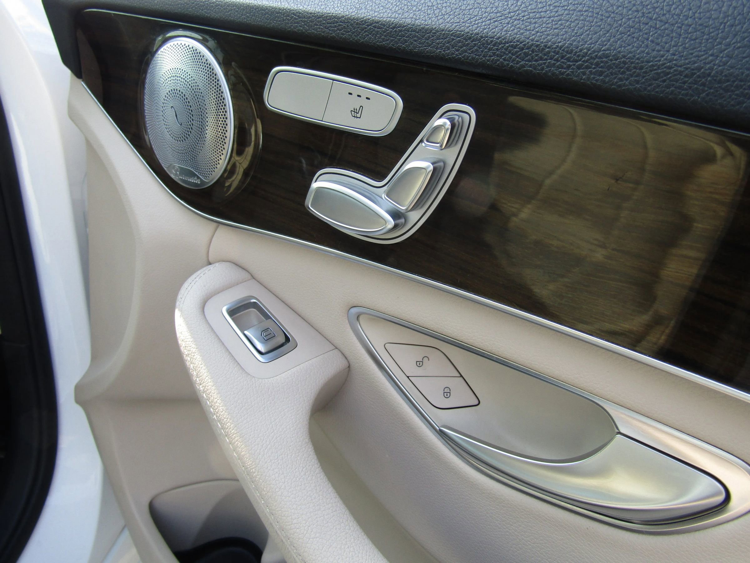 Used 2017 Mercedes-Benz C 300 4MATIC Sedan image 13
