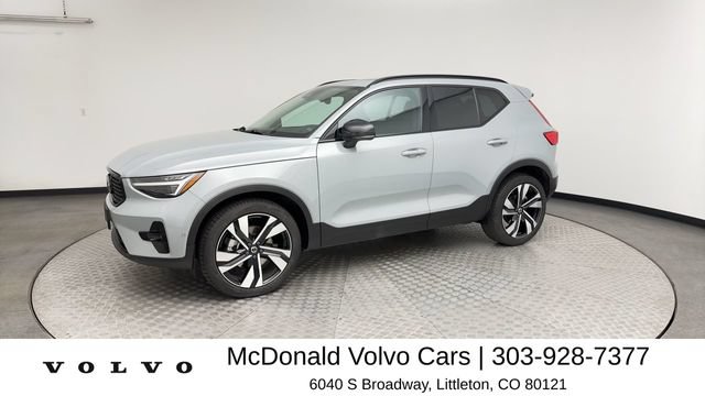 Used 2024 Volvo XC40 B5 Ultimate w/ Protection Package Premier AWD/4WD image 6