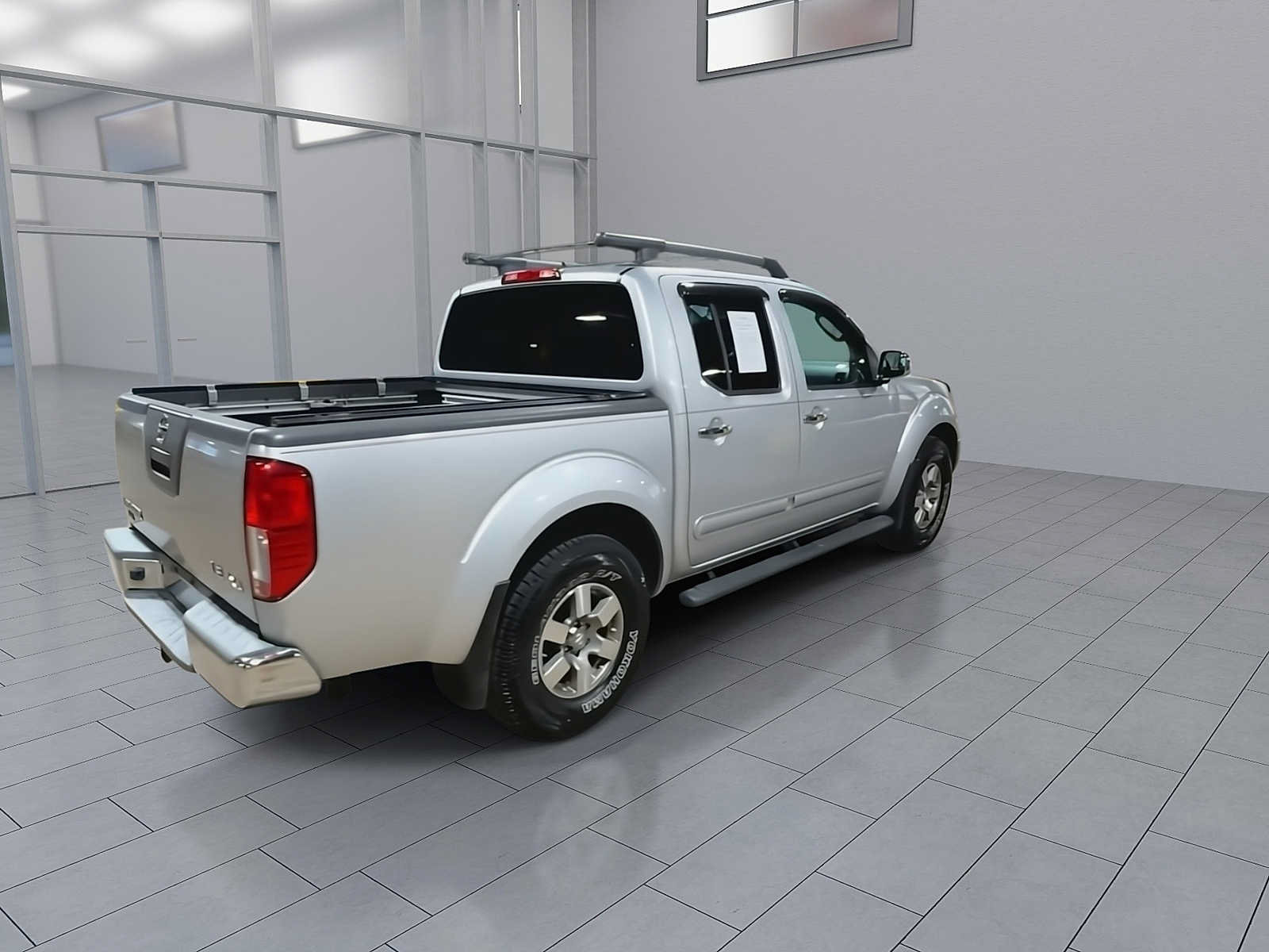Used 2010 Nissan Frontier LE w/ LE Value Truck Pkg AWD/4WD image 8