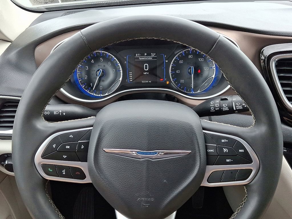 Used 2022 Chrysler Voyager LX image 20