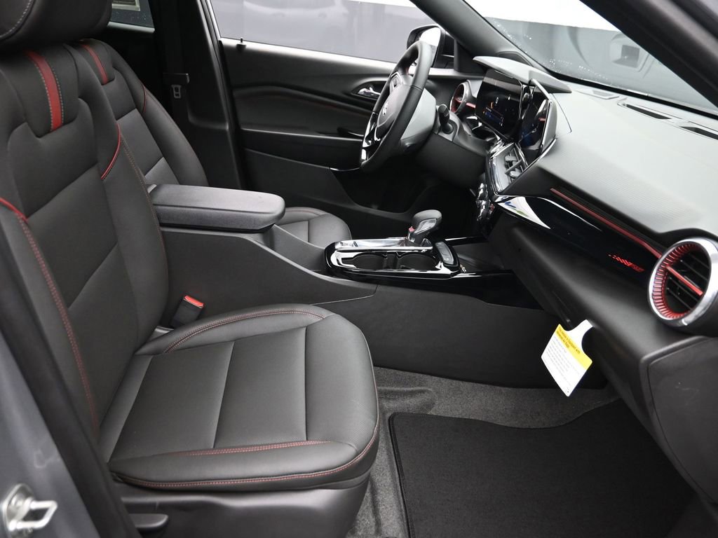 New 2026 Chevrolet Trax RS w/ Sunroof Package image 7