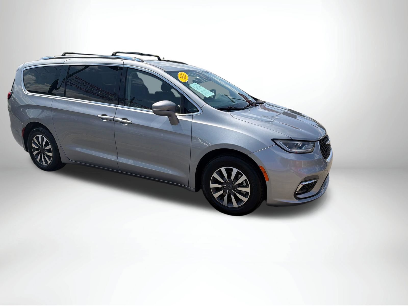 Used 2021 Chrysler Pacifica Touring-L FWD image 9