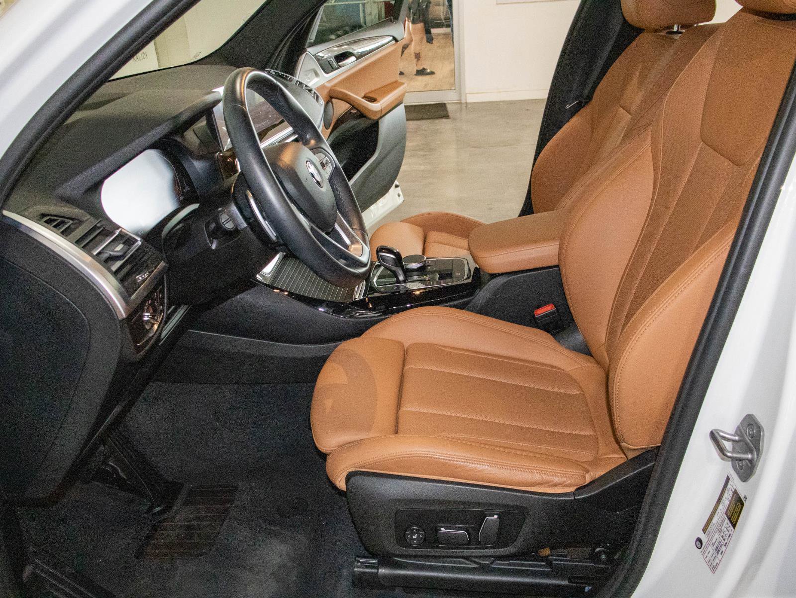 Used 2024 BMW X3 sDrive30i w/ Convenience Package RWD image 8