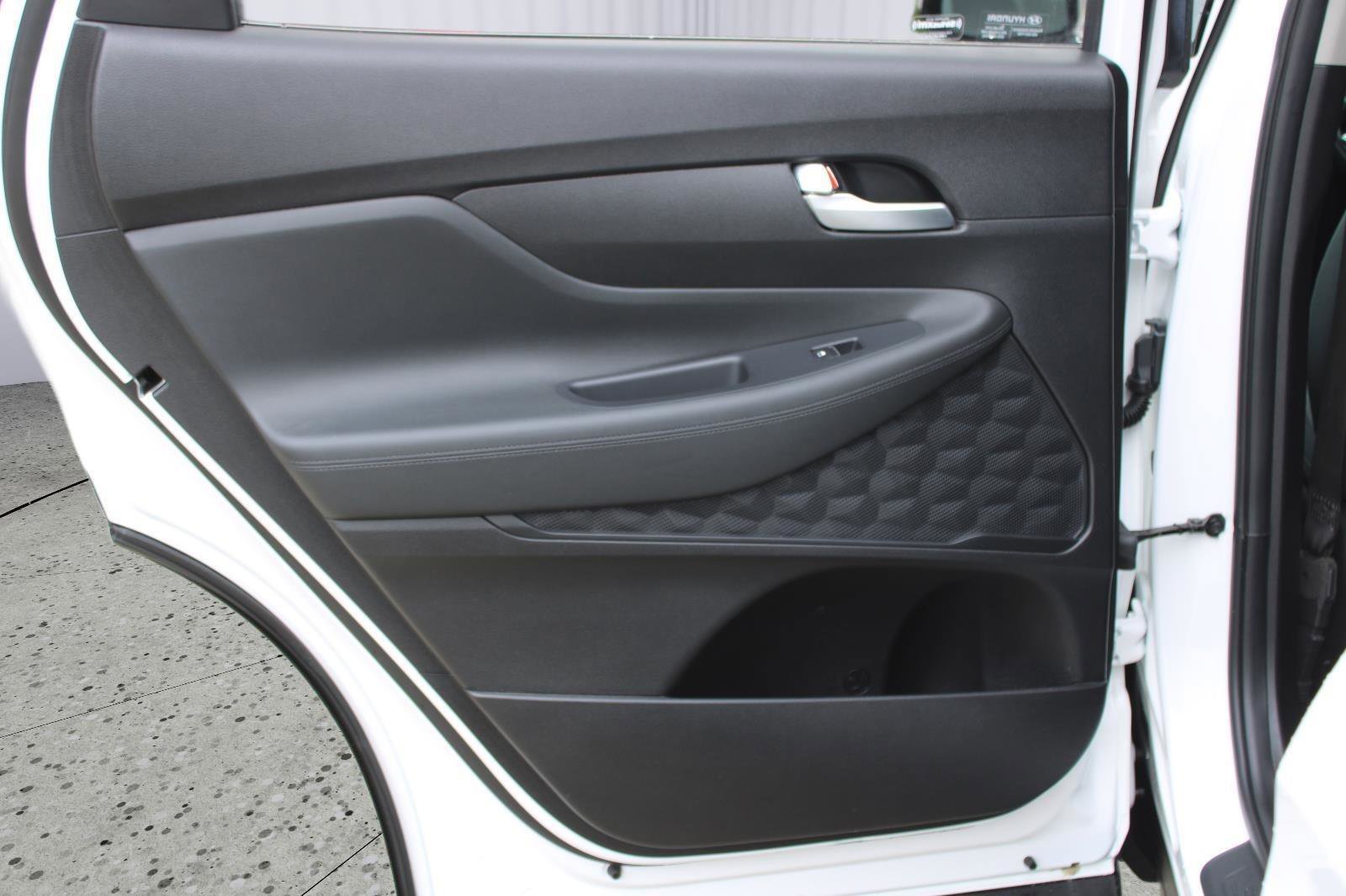 Used 2023 Hyundai Santa Fe SEL image 41