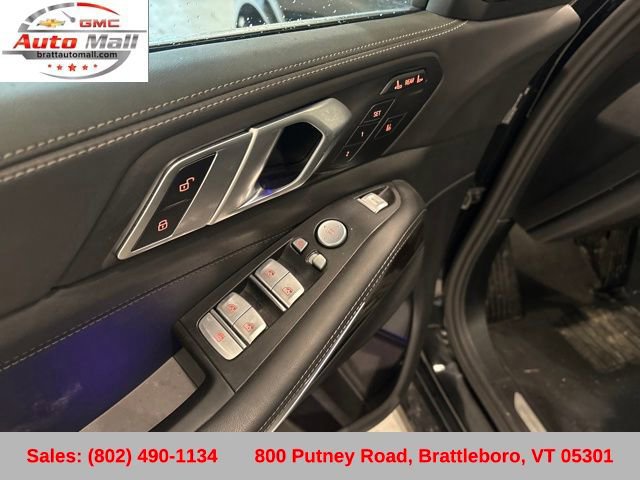 Used 2024 BMW X7 xDrive40i w/ Climate Comfort Package image 12