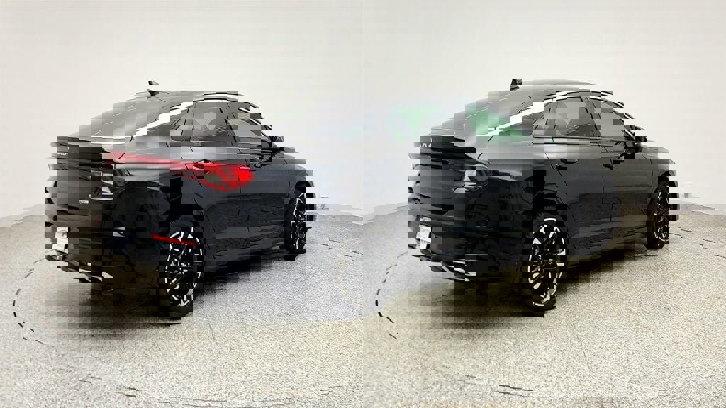 Used 2024 Kia K5 GT-Line FWD image 5