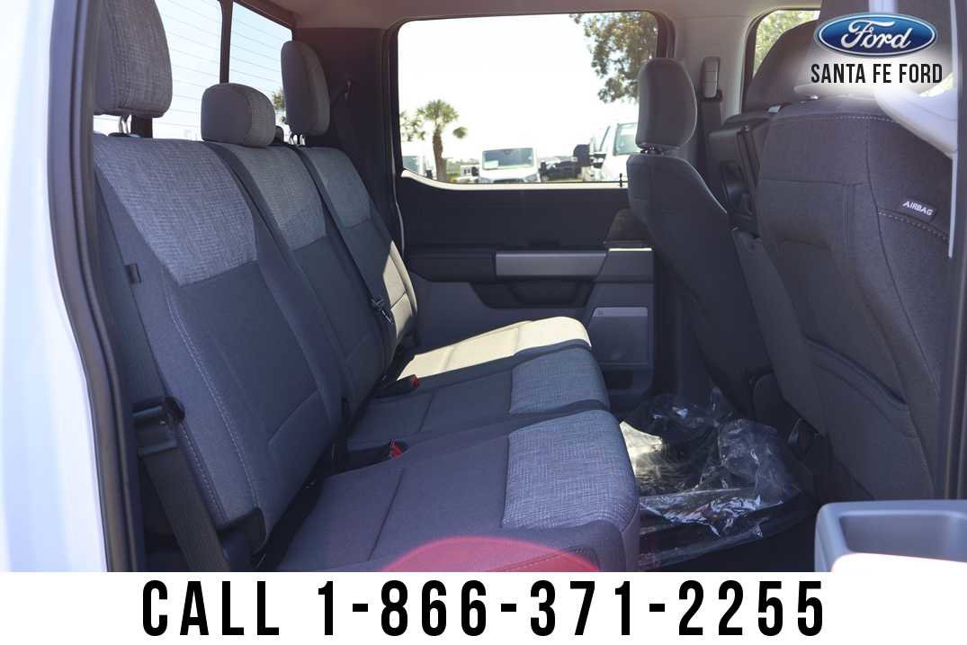 New 2026 Ford F250 XLT w/ XLT Premium Package image 40