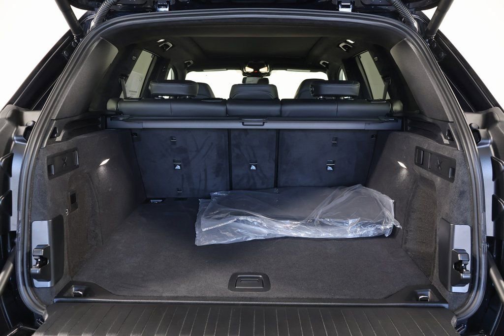 New 2026 BMW X5 M Competition w/ Executive Package image 8