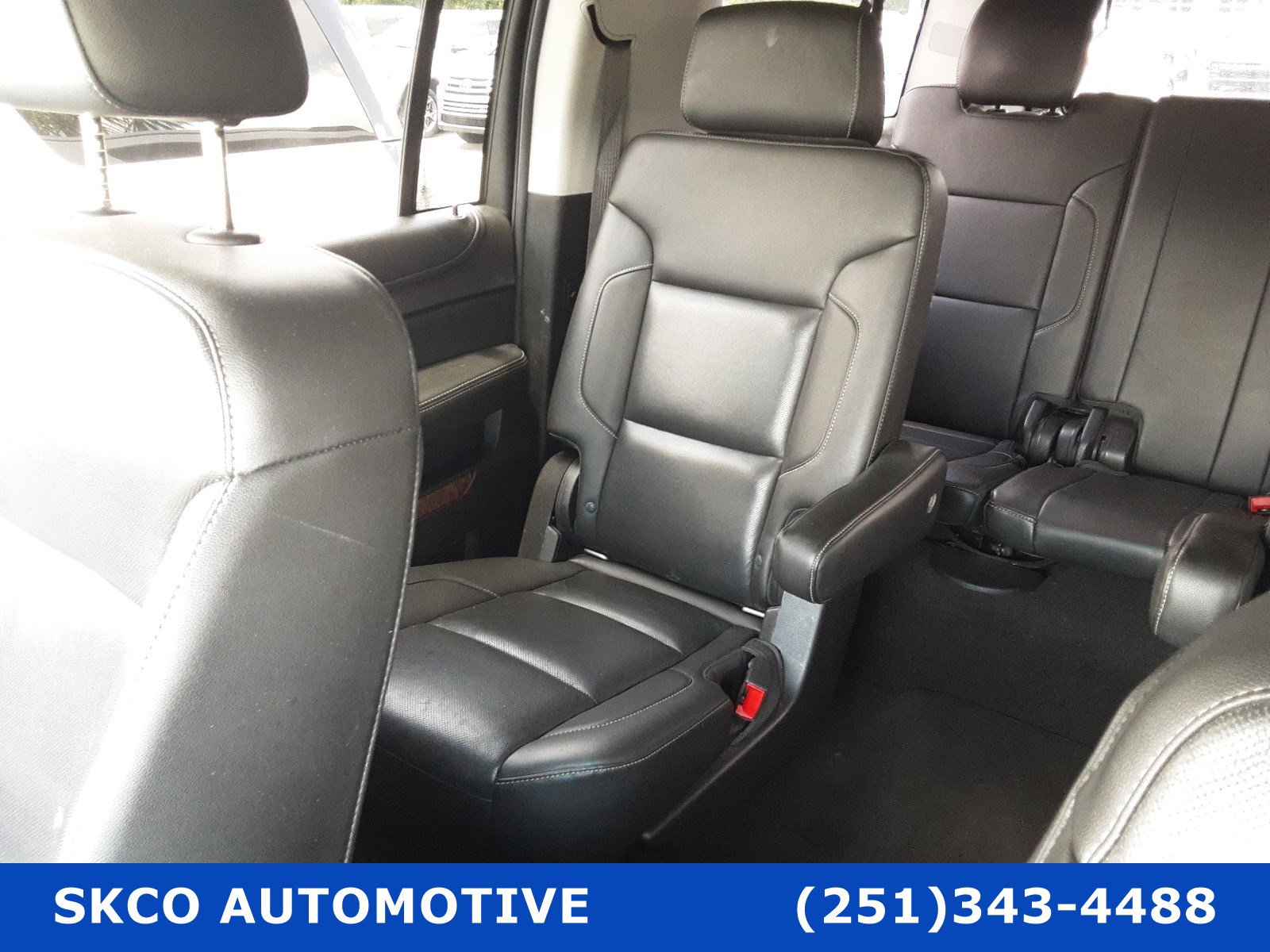Used 2018 Chevrolet Suburban Premier RWD image 27