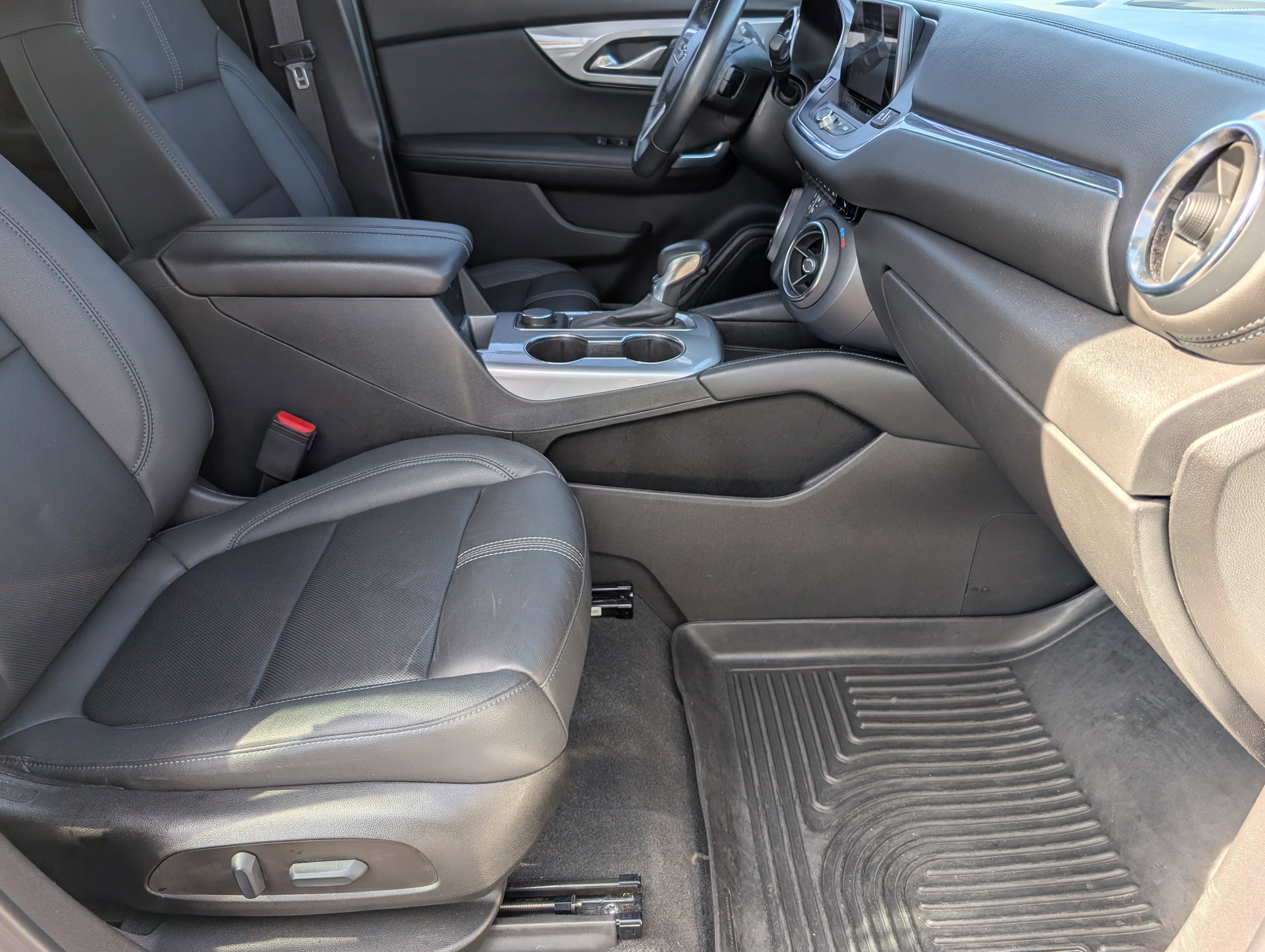 Used 2022 Chevrolet Blazer LT image 28