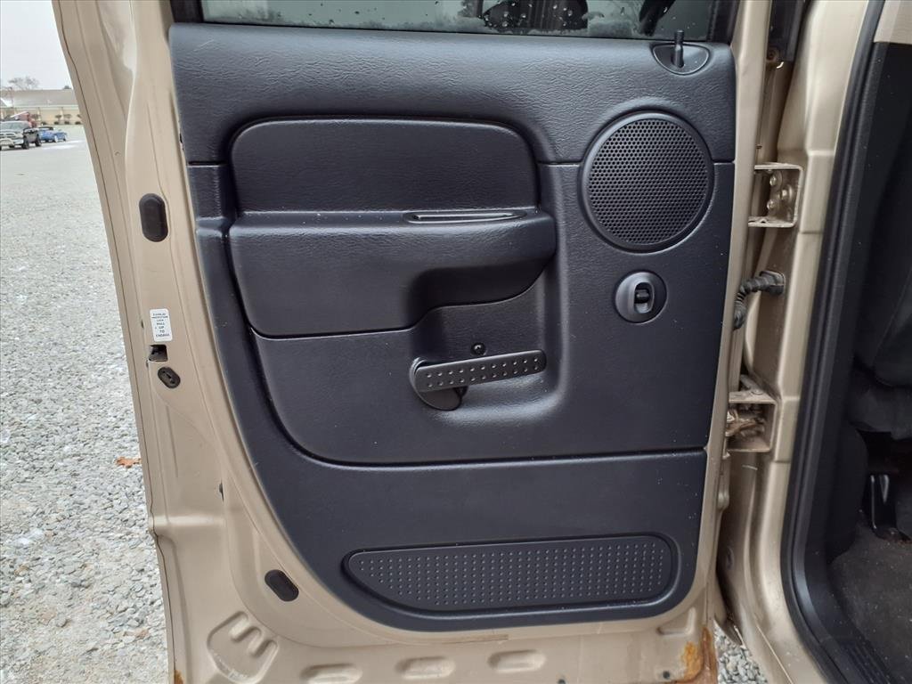 Used 2003 Dodge Ram 2500 Truck SLT image 27