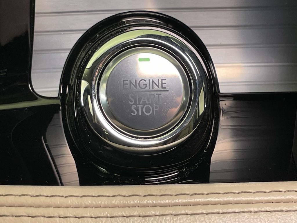 Used 2021 Lincoln Corsair AWD image 33